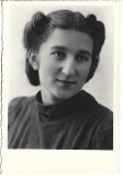 P2998N Portret de t&acirc;nără, 1940, Rom&acirc;nia