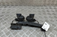 Claxon AUDI Q7 4L 2007 OEM: 4L0951229A,4L0951221A,4L0951223A 29770580 foto