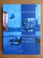 Radu Afrim The fabric of fragility/ Cristina Rusiecki foto