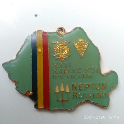 -Y- INSIGNA AUTOMOBILISM RALIU NEPTUN 1976 - LIPSA BARETA - RARA ! foto