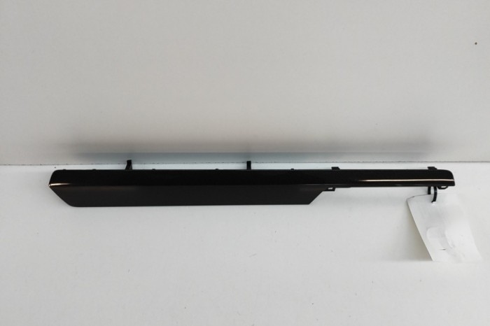 nerasta VW TIGUAN AD1 2021 OEM: 5NC858418 24504910