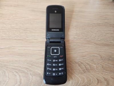 Telefon mobil Samsung SGH-A157V flip impecabil foto