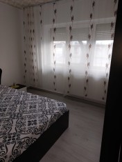 De v&acirc;nzare apartament 3camere