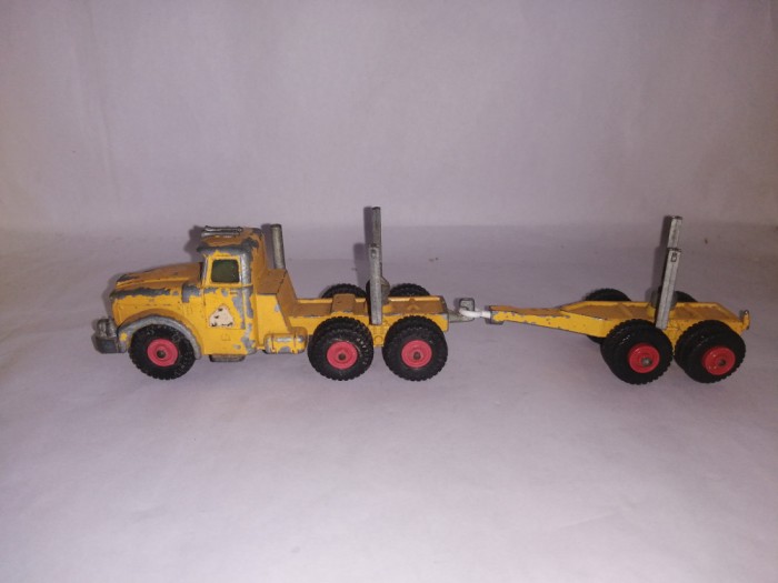bnk jc Matchbox K10 Pipe Truck