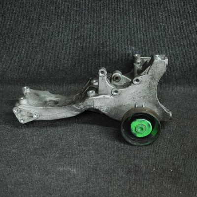 Suport alternator AUDI A4 8EC, B7 2006 OEM: 06D903143C 2253673 foto