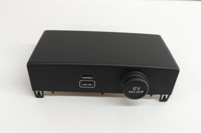 USB VOLVO V60 II 2020 OEM: 31407038,A2C7572930100,39842322 26391643 foto