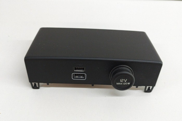USB VOLVO V60 II 2020 OEM: 31407038,A2C7572930100,39842322 26391643