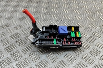 Modul panou de siguranțe BMW 5 G60 2025 OEM: 5A039C3 31534732 foto
