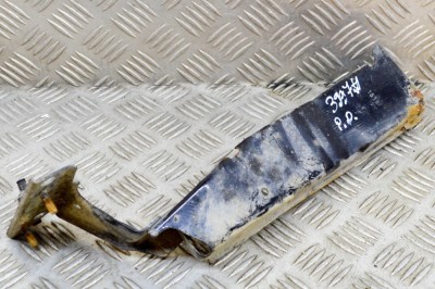 Suport aripa dreapta față AUDI A4 Avant 8K5, B8 2010 OEM: 8K0821136B 21470968 foto
