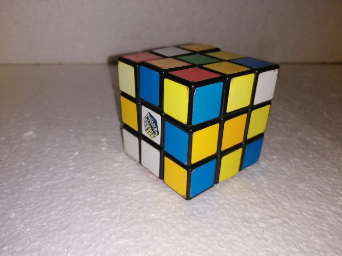 bnk jc Cub Rubik