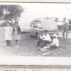 bnk foto Familii cu Dacia 1100 si Renault 10