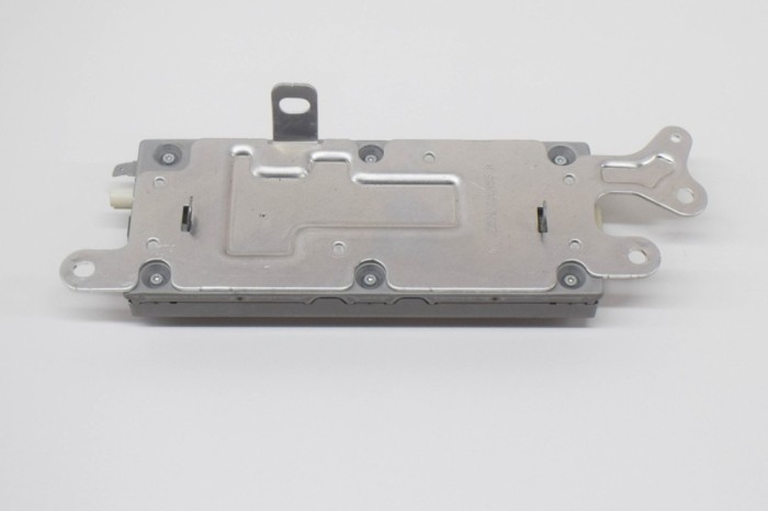 Alt modul de control TESLA MODEL 3 2019 OEM: 1079755-00-D 12644816