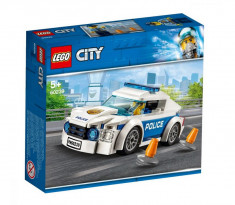 Set de constructie LEGO City Masina de politie pentru patrulare foto