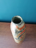 Vaza ceramica de la Pesthidegk&uacute;t, proiectata de Csizmadia Margit