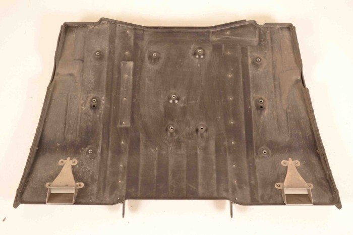 Scut motor central spate PORSCHE 911 991 2018 OEM: 99150425760