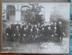 Fotografie mare pe carton gros, Corpul didactic al Liceului National din Iasi ,cu semnaturile profesorilor, 1924