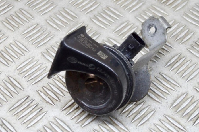 Claxon st&acirc;nga SKODA SUPERB II Estate 3T5 2015 OEM: 6033FB2022,1K0951206N,1K0951223B,6033FB2021 17248531