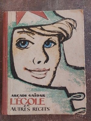 L`ecole et autres regits- Arcadi Gaidar foto