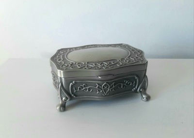 Caseta bijuterii vintage, Irlanda, ornament celtic foto
