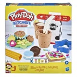 PLAY DOH KITCHEN CREATIONS SET DE GATIT FURSECURI