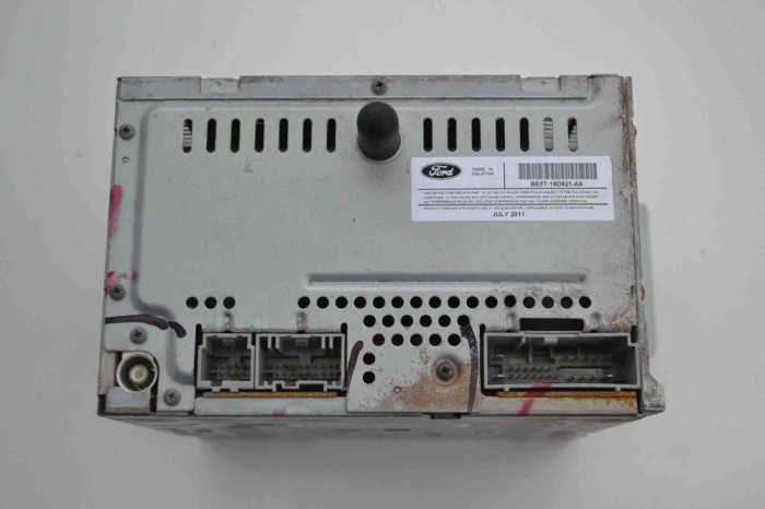 Unitate radio CD FORD FUSION JU_ 2012 OEM: BE5T-18D821-AA