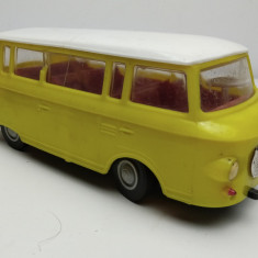 JUCARIE VECHE COMUNISTA - MICROBUZ BARKAS B1000 - PIKO - ANKER - DDR