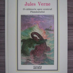 Jules Verne - O calatorie spre centrul Pamantului (2010, editie cartonata)