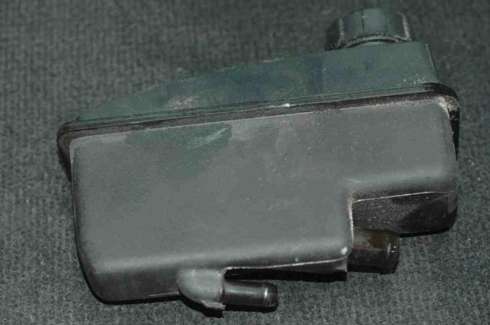 Rezervor pompa servodirecție VOLVO S80 II AS 2010 OEM: 30645621