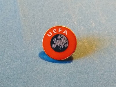 Insigna fotbal - UEFA foto