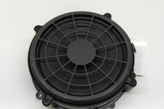 Difuzor ușă dreapta față AUDI E-TRON GT 2022 OEM: 4J3035415 | 31655940