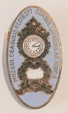 INSIGNA MUZEUL CEASULUI PLOIESTI CEASUL LUI NICOLAE IORGA CEAS ( CITITI DESCRIEREA ), Romania de la 1950