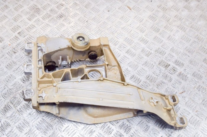 Suport cutie de viteze LAND ROVER RANGE ROVER VELAR L560 2019 OEM: HX73-5060-DD | 14000093