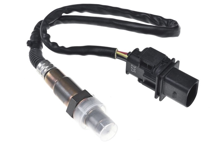 Sonda Lambda Opel Vectra C 1.9cdti 2004- Zafira B 1.9cdti 2005-, Saab 9-3 1.9tid 2004- Fiat Bravo 1.6jtd, 1.9jtd 2007-, in fata catalizatorului, NTY