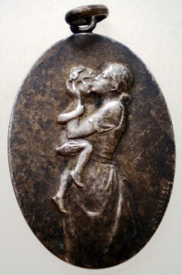 5.425 BELGIA MEDALION PANDANTIV LIGUES FEMININES CHRETIENNES DE BELGIQUE foto