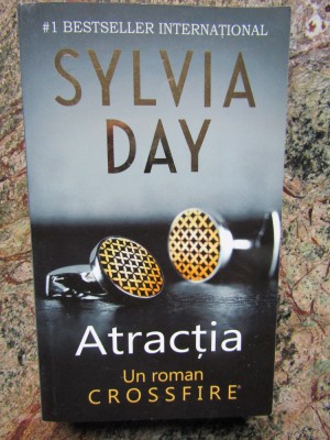 Atractia &amp;ndash; Sylvia Day foto