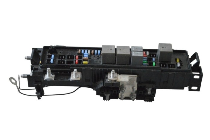 Panou de siguranțe TESLA MODEL S 2018 OEM: 1034405-90-C 20813255