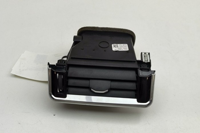 Gura de ventilație planșa de bord LAND ROVER RANGE ROVER VELAR L560 2018 OEM: J8A2-018B08-AD | 32187809