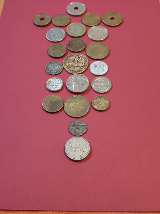 Lot 22 jetoane (diferite), [poze] (j6). Discount conform descriere [10 - 20 %. Vezi descrierea.].