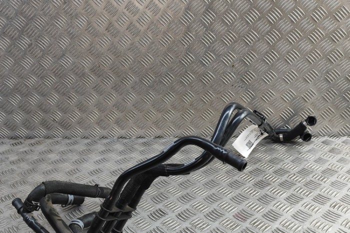 Furtun de lichid de răcire AUDI Q8 E-TRON Sportback 2024 OEM: 4KE122480AS 31155871