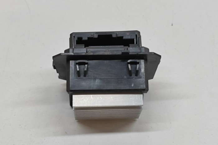 Rezistența aeroterma PEUGEOT 5008 II MC, MJ, MR, M4 2023 OEM: T1017139D-C,9304050-01,9821291880 | 31989302