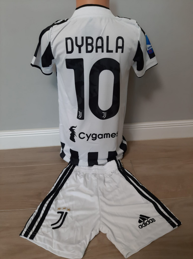 Echipament fotbal pentru copii Juventus Dybala marimea 104-116 | arhiva  Okazii.ro