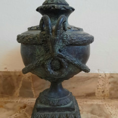 Amfora/ Cupa Romana din bronz, 27x18cm