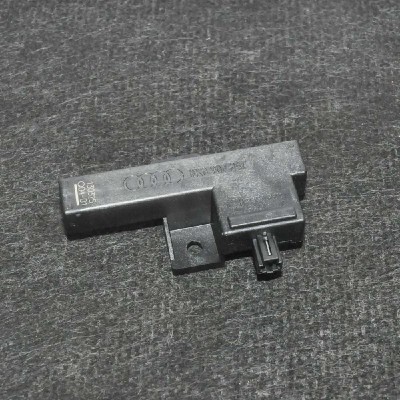 Antena AUDI Q5 8R 2013 OEM: 8K0907247 2789573 foto