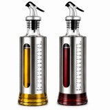 Cumpara ieftin Set 2 dozatoare pentru ulei si otet, 2 x 500 ml, argintiu, recipiente din sticla cu protectie inox, scala gradata, cioc anti-picurare, pentru bucatari