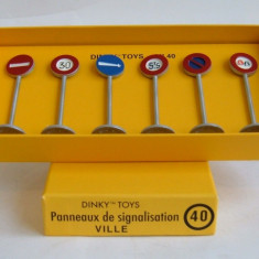 Macheta Panneaux de signalisation Ville - Dinky Toys