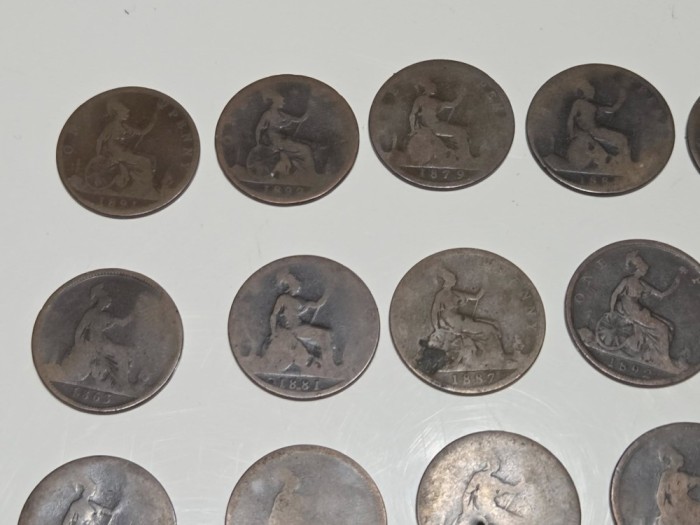 Lot vintage de 47 monede de 1 penny