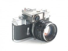 Minolta SR-1 cu obiectiv Minolta Rokkor 55mm 1.8