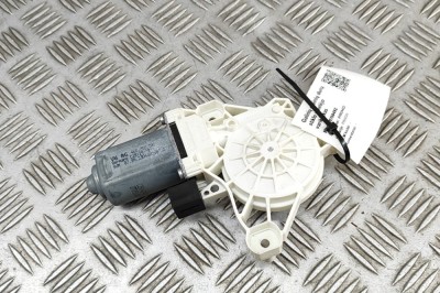 Motor macara geam ușă dreapta spate VW TOUAREG CR7 2023 OEM: 4K0959801 30768492 foto