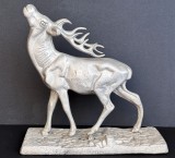 Cerb Carpatin - statueta mare cu postament turnata la Uzina de Aluminiu Slatina (stanta originala), artizanat industrial din Epoca de Aur