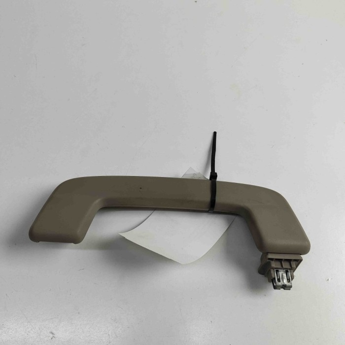 M&acirc;ner plafon st&acirc;nga față VW MULTIVAN T7 STM, STN 2024 OEM: 8Y0857607 32580000